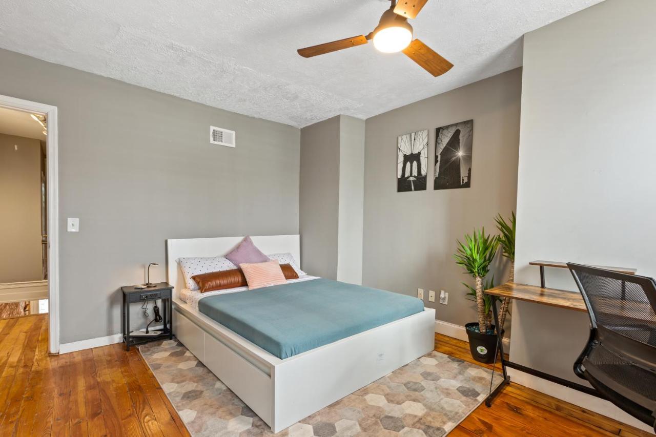 Pristine Townhouse With Rooftop Deck Near Canton! ボルティモア エクステリア 写真